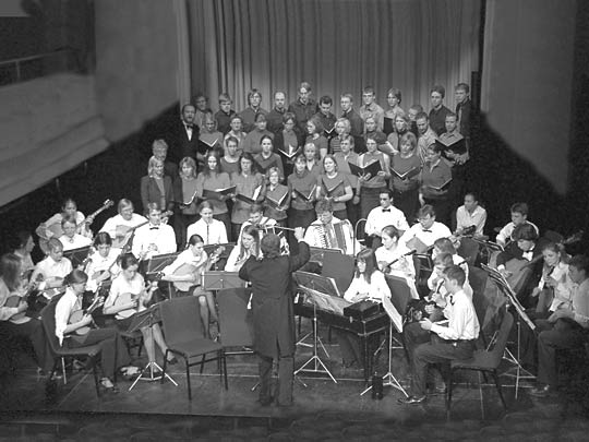 Orchestra and Choir in the Ebeneser Hall
